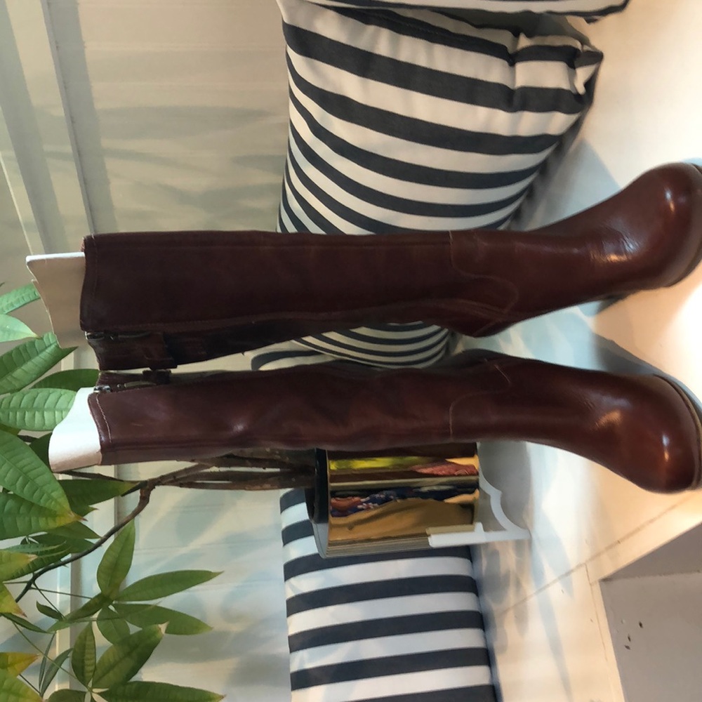 Guess boots